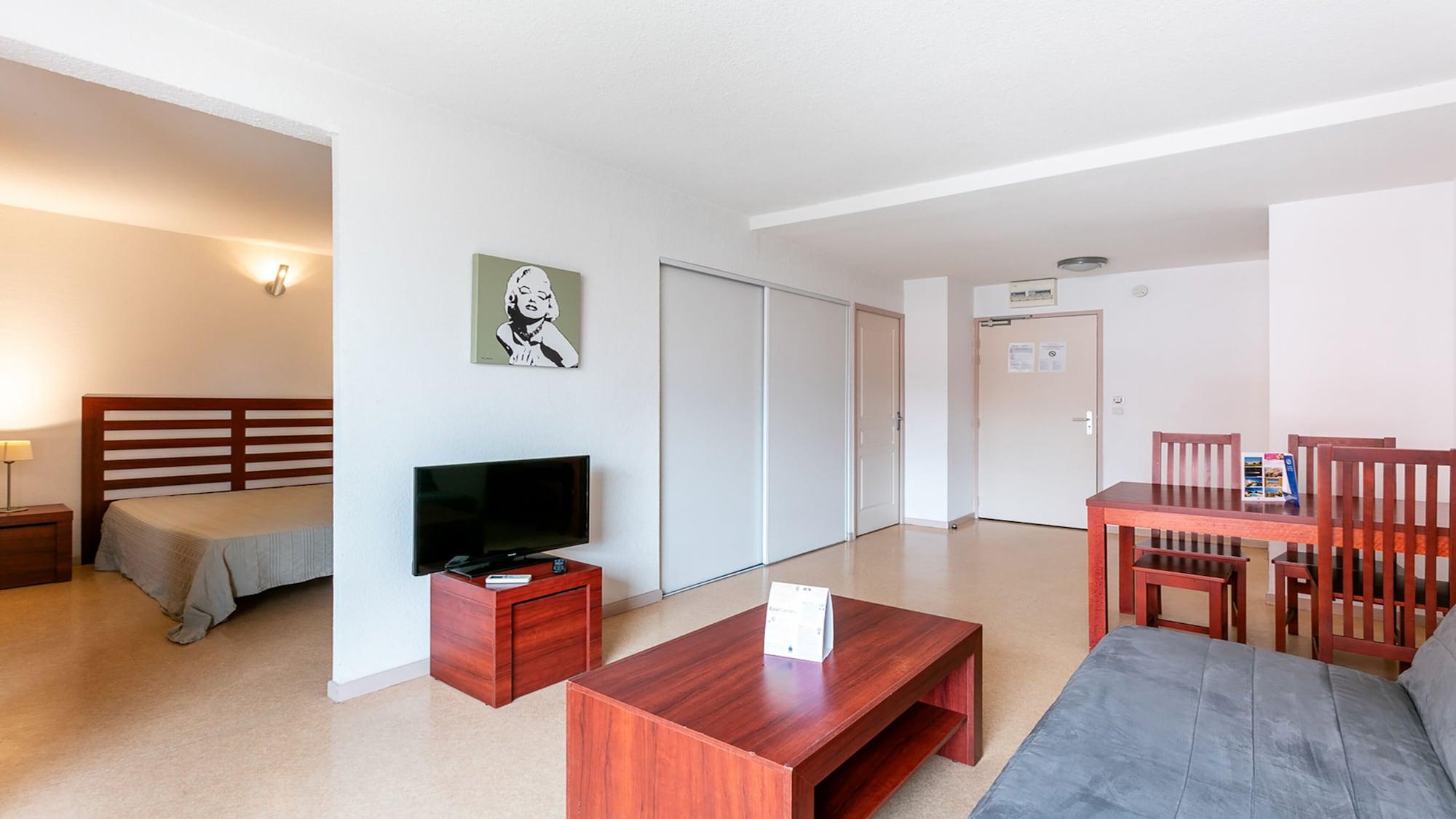 Vacanceole - Residence Le Saint Clair แอกด์ ภายนอก รูปภาพ